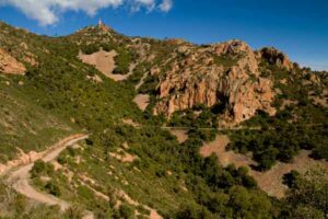 massif-esterel-mont-vinaigre sentier de-randonnée-