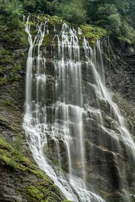 cascade-fiz-alpes