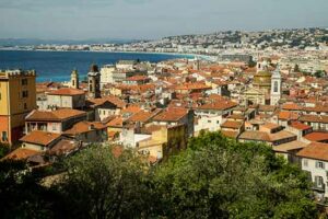 vieux-nice,-promenade-des-anglais-et-mer