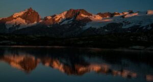 massif-Ecrins-depuis-plateau-emparis-oisans-alpes