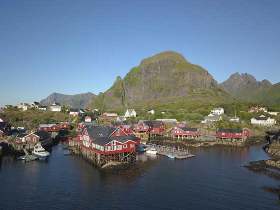 Rorbu Å