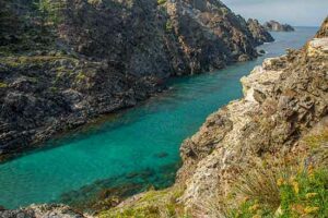costa-brava-en-famille-avec-enfants-crique