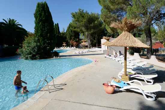 apparthotel-famille-arles