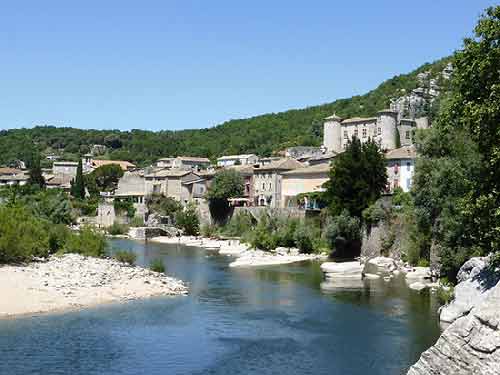 ardeche-en-famille-village