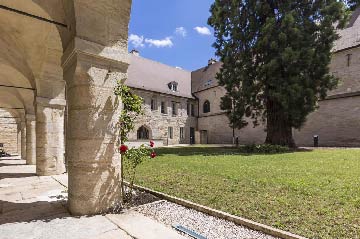 apparthotel-famille-dijon