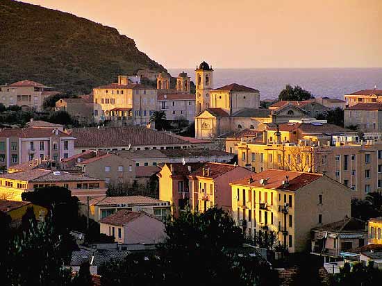 ile-rousse-en-famille