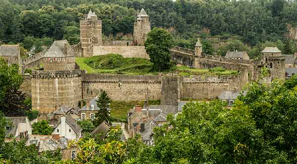 visite-du-château-de-fougères
