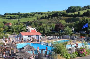 camping-familial-en-normandie-avec-piscine
