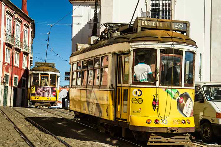 tramway-jaune-Lisbonne