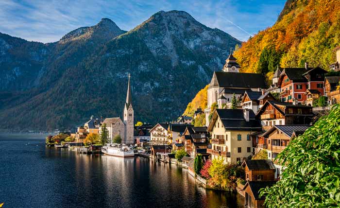 Hallstatt-et-son-lac-Tyrol-en-famille